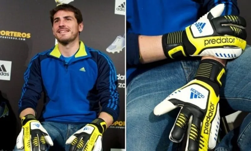 Bao tay Iker Casillas có đặc điểm gì?