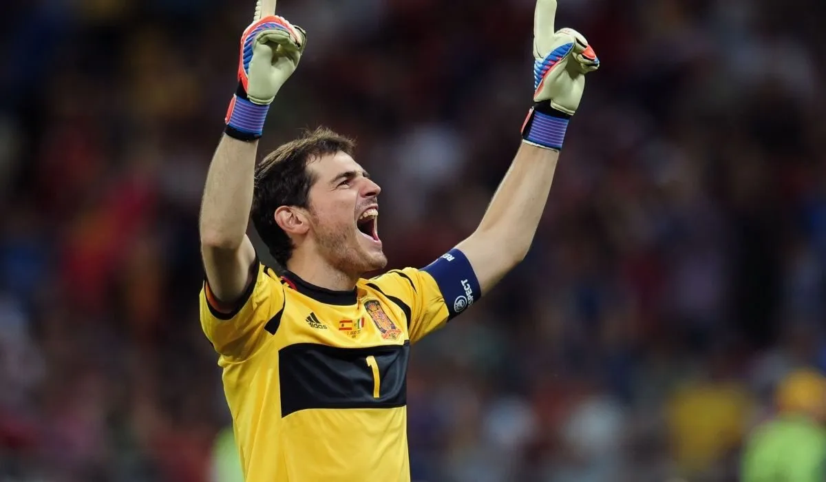 chieu-cao-iker-casillas-0